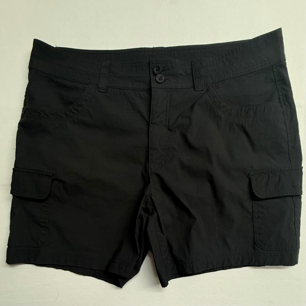 Eddie Bauer Womens Black Cargo Hiking Shorts Outdoor Double Button Size 14 *Flaw